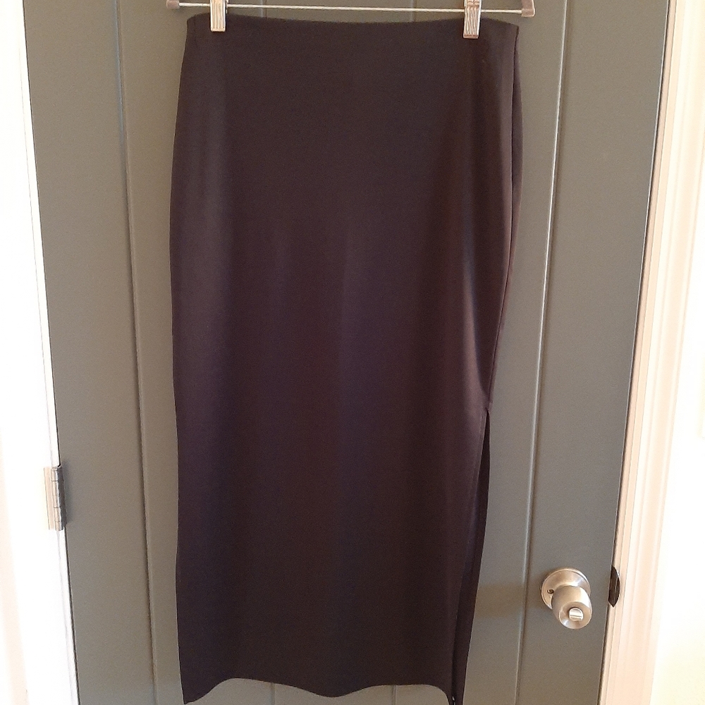 Long black skirt